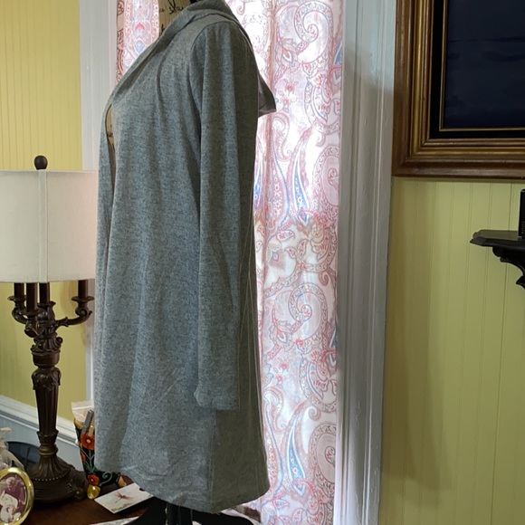 Socialite Gray Long Sleeve Hooded Open Front Duster Length Cardigan Sweater Top. - Picture 7 of 11